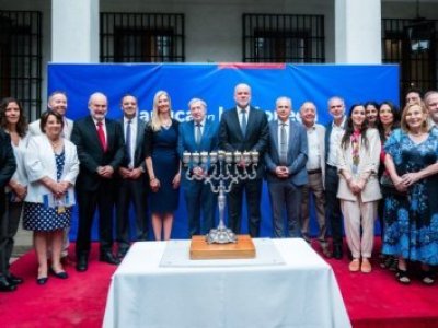 Comunidad judía de Chile celebró la festividad de Janucá en el Palacio de La Moneda sin Boric
